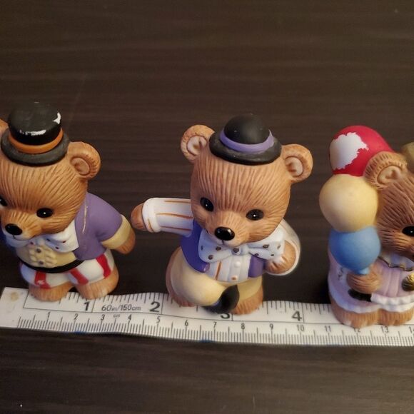 Bear Figurines  - Picture 3 of 7